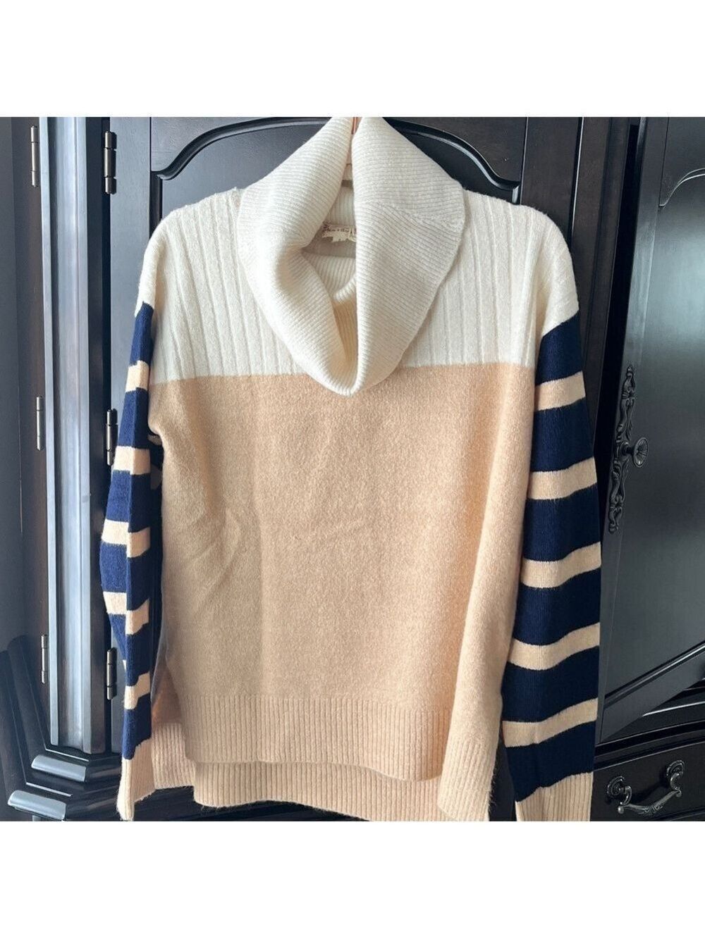 Hem & Thread Sweater - Picture 9 of 10